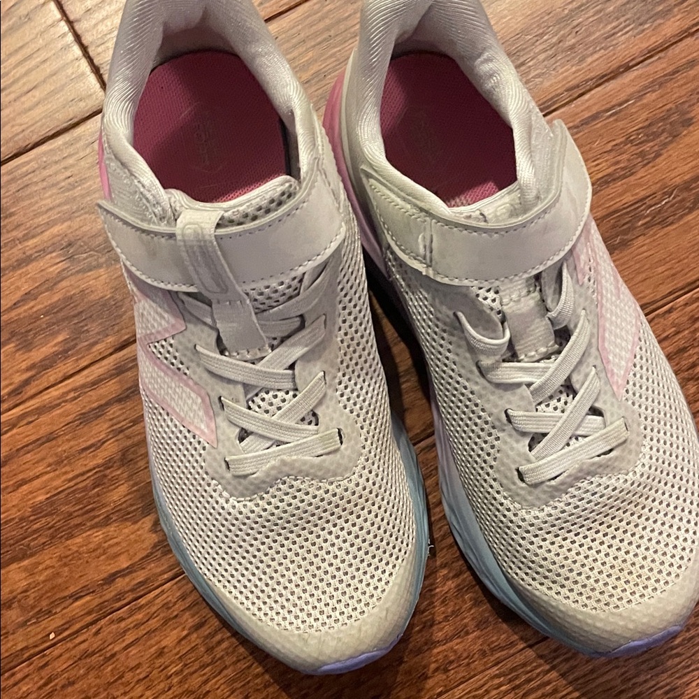 Kids new balance sneakers size 1